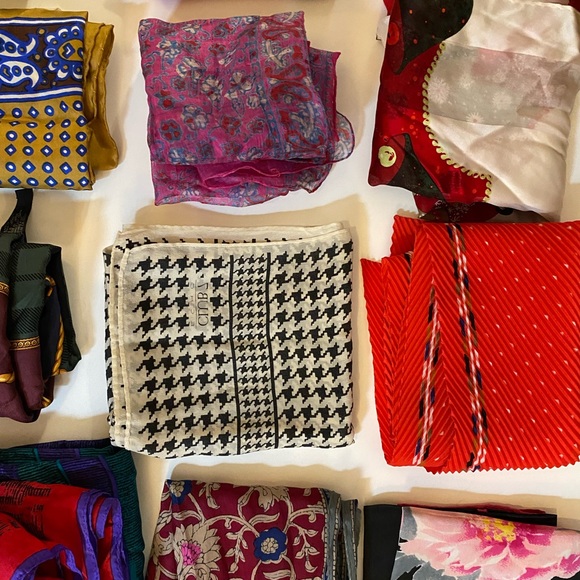 Lot of 16 vintage scarves - Picture 4 of 6